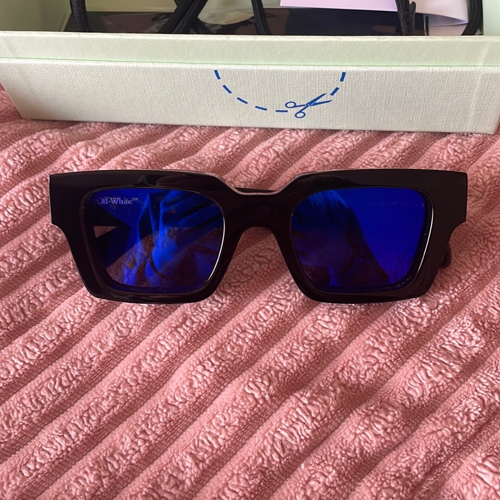 Brand new Off-White Virgil sunglasses